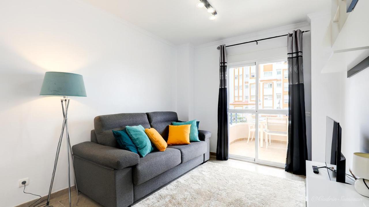 Cozy Apartment Overlooking Estepona'S Marina! Eksteriør billede