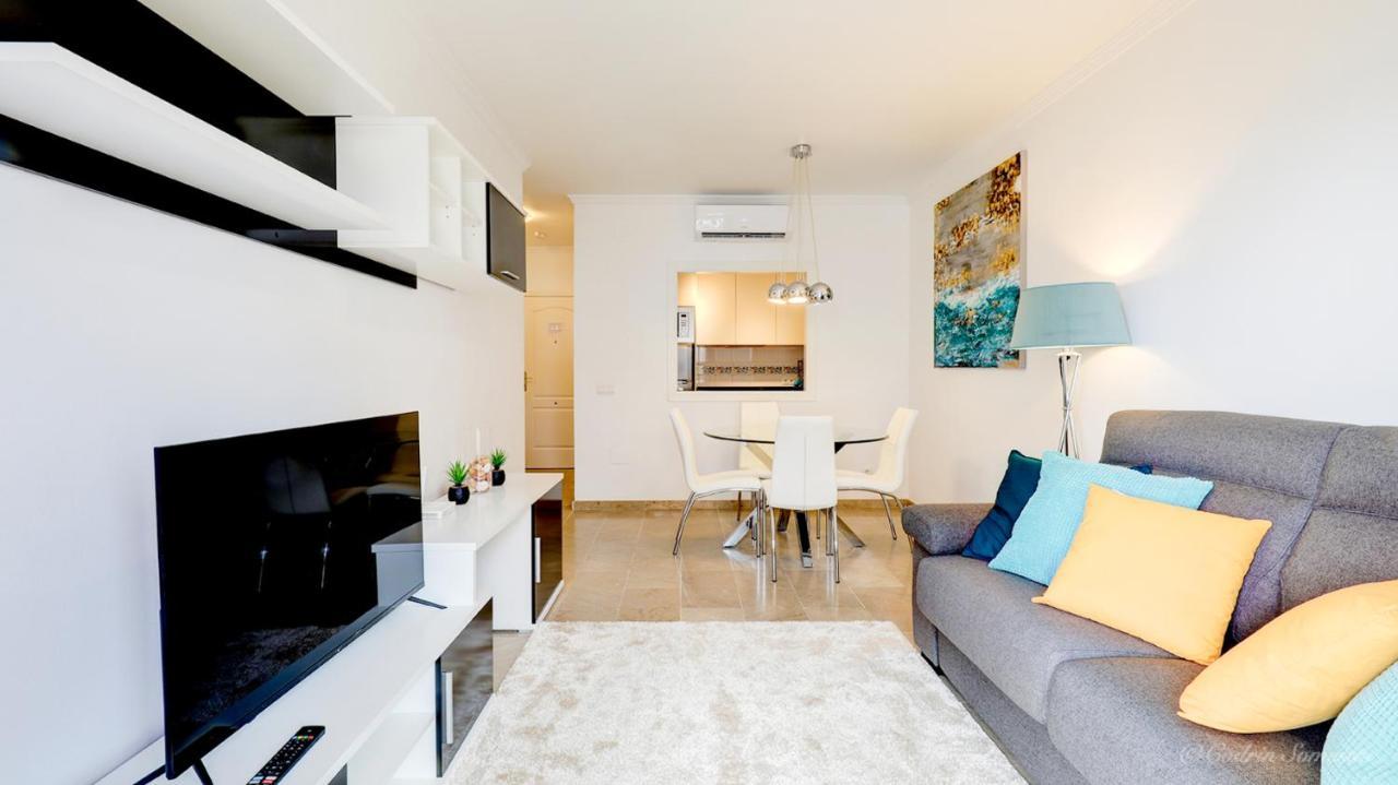 Cozy Apartment Overlooking Estepona'S Marina! Eksteriør billede