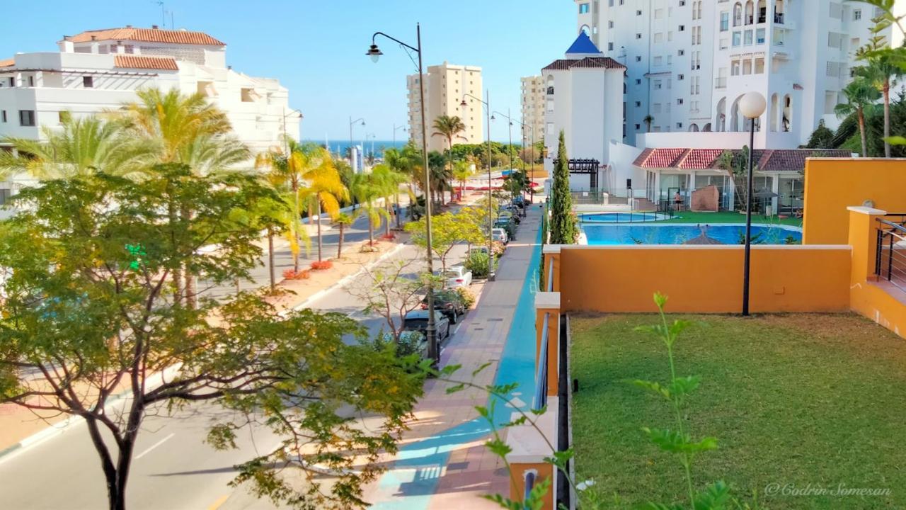 Cozy Apartment Overlooking Estepona'S Marina! Eksteriør billede