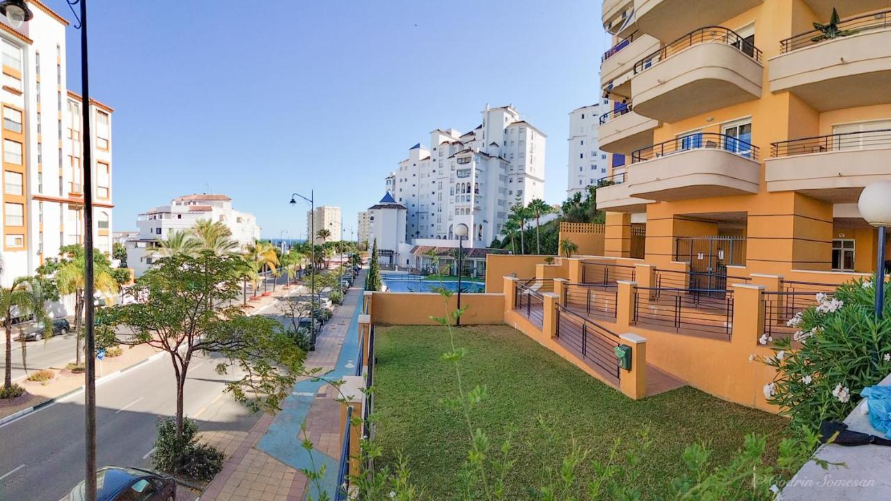Cozy Apartment Overlooking Estepona'S Marina! Eksteriør billede